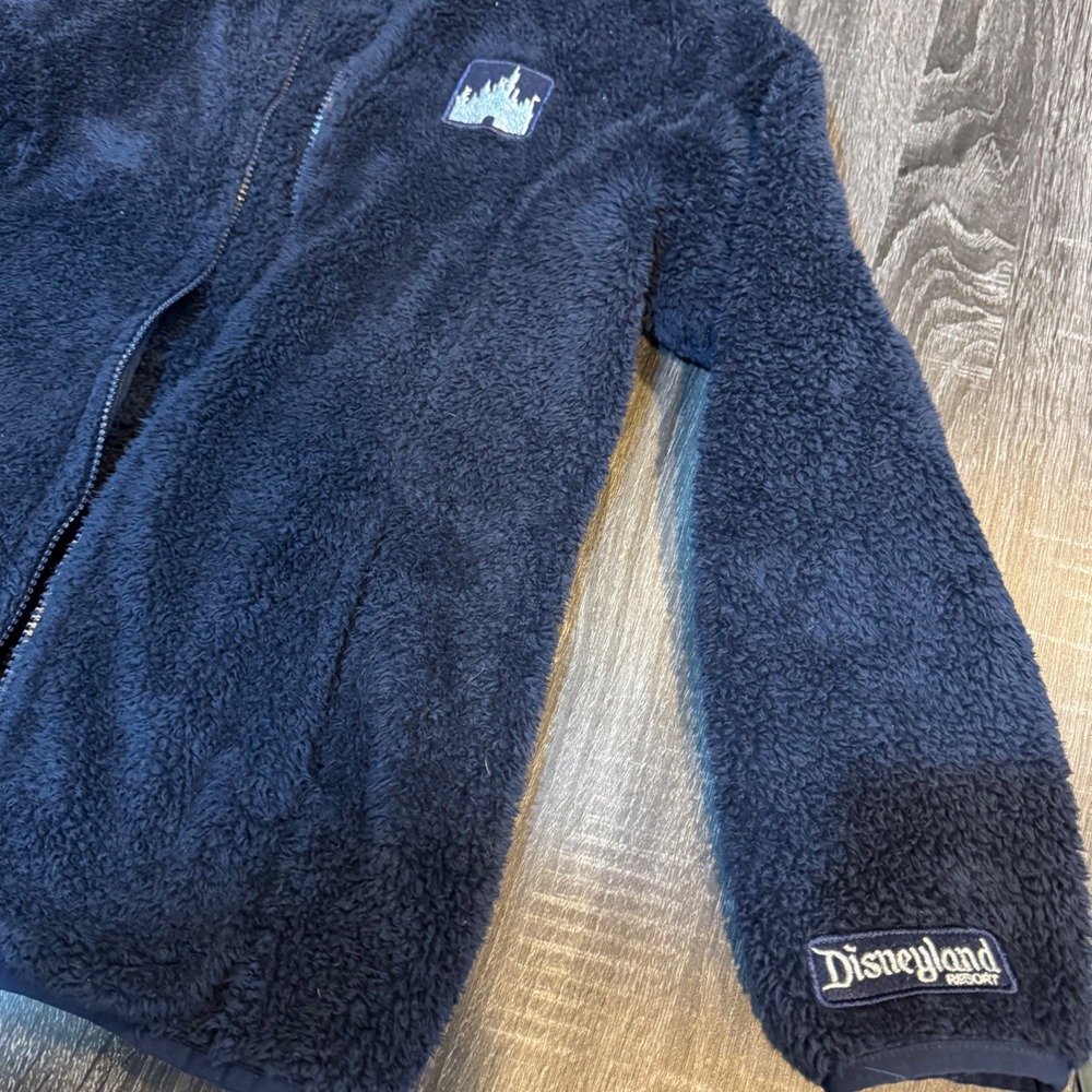 Disney Parks Cinderella's Castle Sherpa Fleece Jacket Navy Blue Women's Size XS - Picture 2 of 9